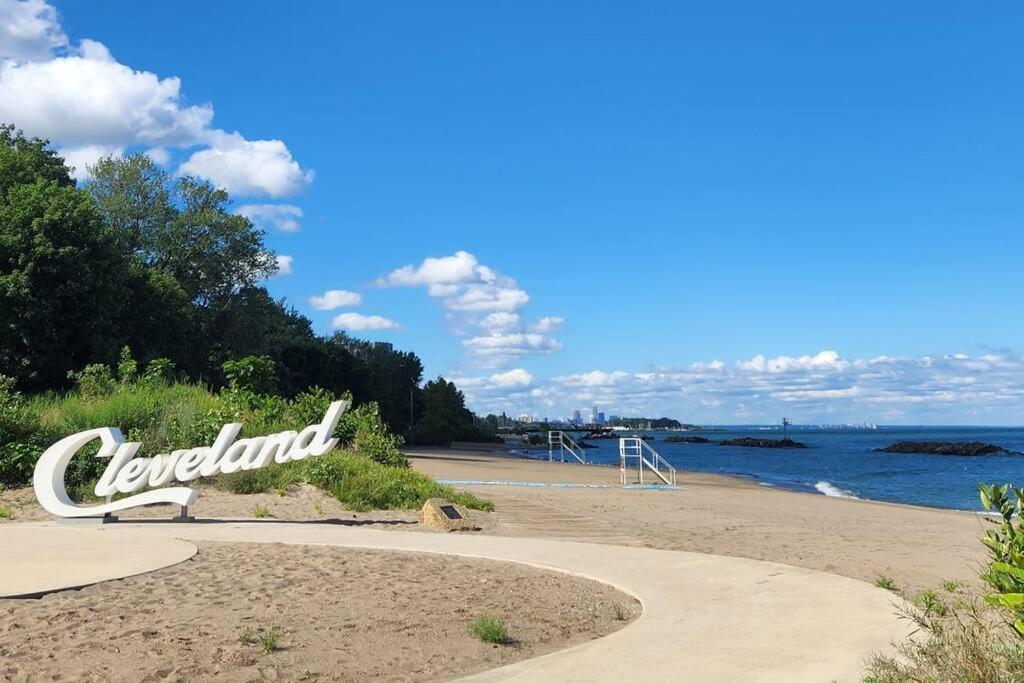 Cozy House Near Lake Erie, 10 Minutes To Downtown. Cleveland Ngoại thất bức ảnh